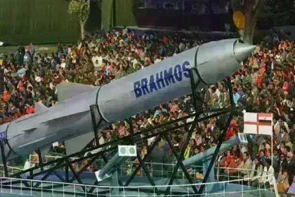 DRDO ने दिया बड़ा अपडेट ,भारत शुरु करेगा इस शक्तिशाली सुपरसोनिक मिसाइलों का निर्यात DRDO ने दिया बड़ा अपडेट ,भारत शुरु करेगा इस शक्तिशाली सुपरसोनिक मिसाइलों का निर्यात