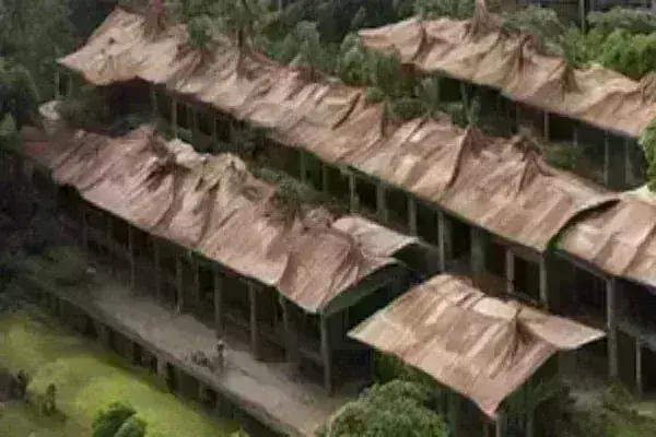 40 prisoners escape from rehabilitation center amid clashes in Sri Lanka