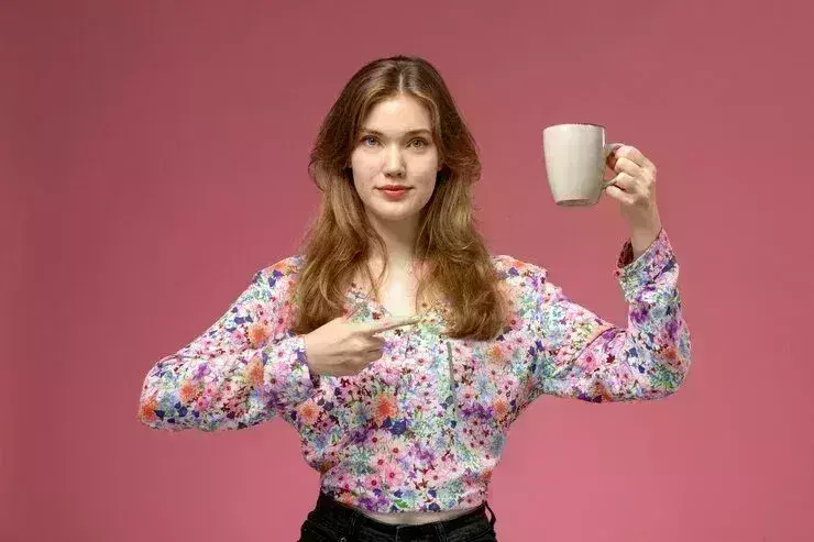 क्या आप भी खाना खाने के बाद पीते हैं चाय-कॉफी तो एक्सपर्ट से जानें सही जवाब