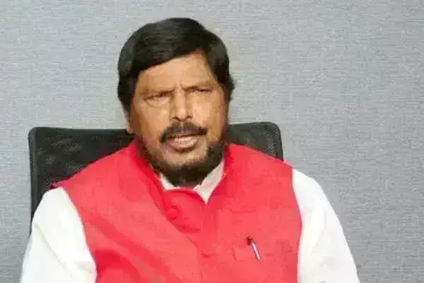 शिवराज का लोकसभा में आना है पक्का : राज्यमंत्री रामदास आठवले शिवराज का लोकसभा में आना है पक्का : राज्यमंत्री रामदास आठवले
