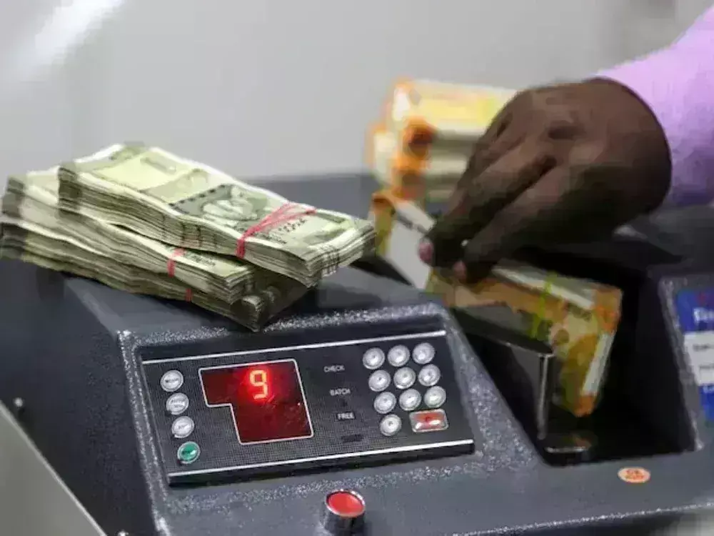 एफपीआई के दम से रुपये का शानदार प्रदर्शन एफपीआई के दम से रुपये का शानदार प्रदर्शन