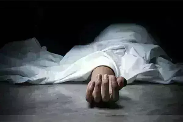 तीन दिन से लापता विवाहिता का शव मंदिर के कुण्ड में मिला तीन दिन से लापता विवाहिता का शव मंदिर के कुण्ड में मिला