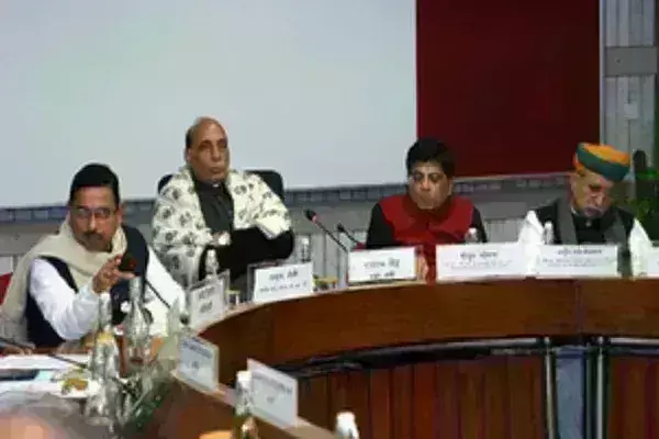 सर्वदलीय बैठक में विपक्षी दलों ने उठाया निलंबन का मुद्दा, सरकार बोली- प्लेकार्ड लाकर फिर कार्रवाई करने पर न करें मजबूर