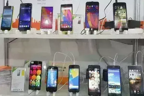 рдмрдЬрдЯ рд╕реЗ рдкрд╣рд▓реЗ рдХреЗрдВрджреНрд░ рд╕рд░рдХрд╛рд░ рдиреЗ рджрд┐рдпрд╛ рддреЛрд╣рдлрд╛, рд╕рд╕реНрддреЗ рд╣реЛрдВрдЧреЗ рдореЛрдмрд╛рдЗрд▓ рдлреЛрди! рдмрдЬрдЯ рд╕реЗ рдкрд╣рд▓реЗ рдХреЗрдВрджреНрд░ рд╕рд░рдХрд╛рд░ рдиреЗ рджрд┐рдпрд╛ рддреЛрд╣рдлрд╛, рд╕рд╕реНрддреЗ рд╣реЛрдВрдЧреЗ рдореЛрдмрд╛рдЗрд▓ рдлреЛрди!