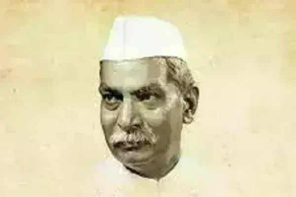 बिहार की राजधानी पटना में गंगा नदी के तट पर लगेगी राजेंद्र प्रसाद की 243 मीटर ऊंची प्रतिमा