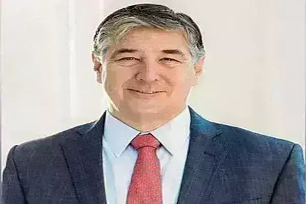 अमेरिका में कारजैकिंग के दौरान शख्स ने ट्रंप के पूर्व अधिकारी को गोली मारी, मौत अमेरिका में कारजैकिंग के दौरान शख्स ने ट्रंप के पूर्व अधिकारी को गोली मारी, मौत