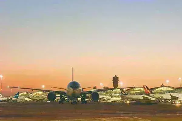 हांगकांग एयरपोर्ट पर ग्राउड वर्कर हादसे का शिकार, विमान की चपेट में आने से मौत