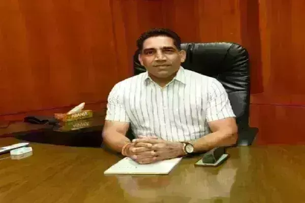 कांग्रेस ने गोवा के मंत्री के खिलाफ पुलिस में शिकायत दर्ज कराई, अधिकारियों को धमकी देने का आरोप