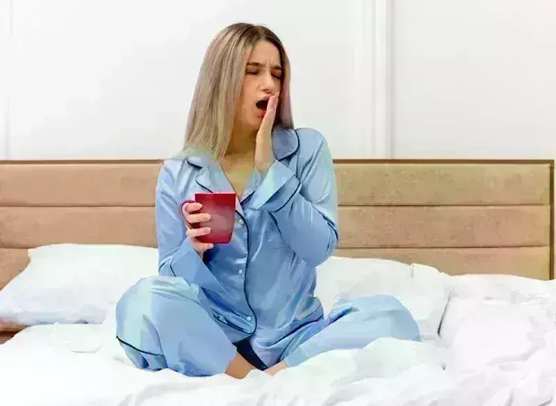 सुबह उठते ही क्यों आती है उबासी और इसका ज्यादा आना किन बीमारियों की ओर करता है संकेत?