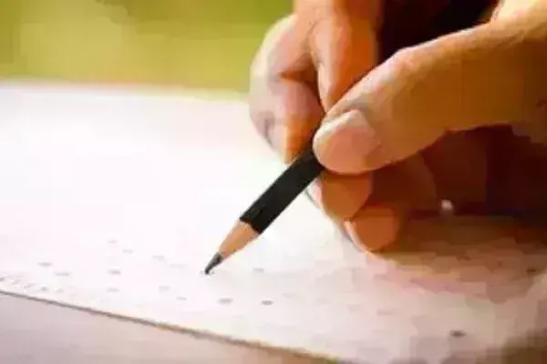 बिहार में मैट्रिक परीक्षा गुरुवार से, लड़के से अधिक लड़कियां हैं परीक्षार्थी