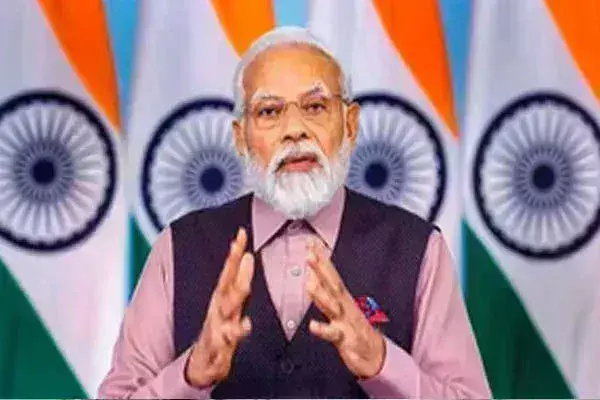PM मोदी ने राजस्थान में 17 हजार करोड़ की परियोजनाओं का किया उद्घाटन, बोले- तेजी से काम कर रही डबल इंजन सरकार