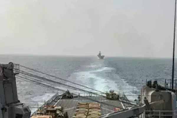 यमन : हौथी समूह ने ब्रिटिश जहाज पर किया मिसाइल हमला