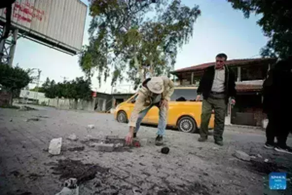 वेस्ट बैंक हमले में दो फ़िलिस्तीनी मारे गए, इज़रायली सैनिक घायल वेस्ट बैंक हमले में दो फ़िलिस्तीनी मारे गए, इज़रायली सैनिक घायल