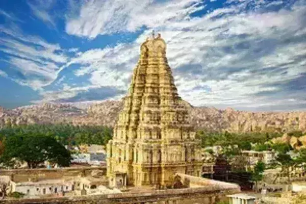 कर्नाटक में कांग्रेस को झटका : विधान परिषद ने मंदिर की 10% आय लेने के प्रस्ताव वाले विधेयक को खारिज किया
