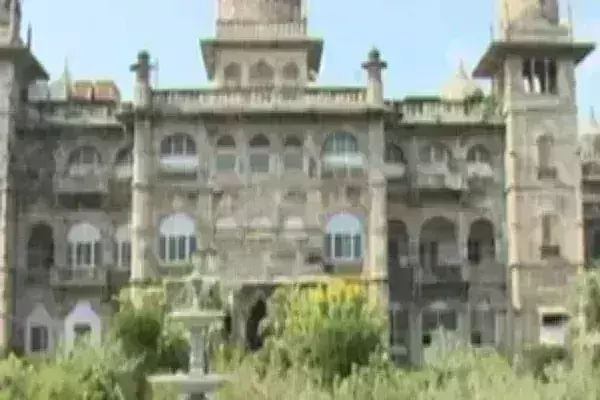 ग्वालियर में शराबियों ने मेडिकल छात्राओं को छेड़ा