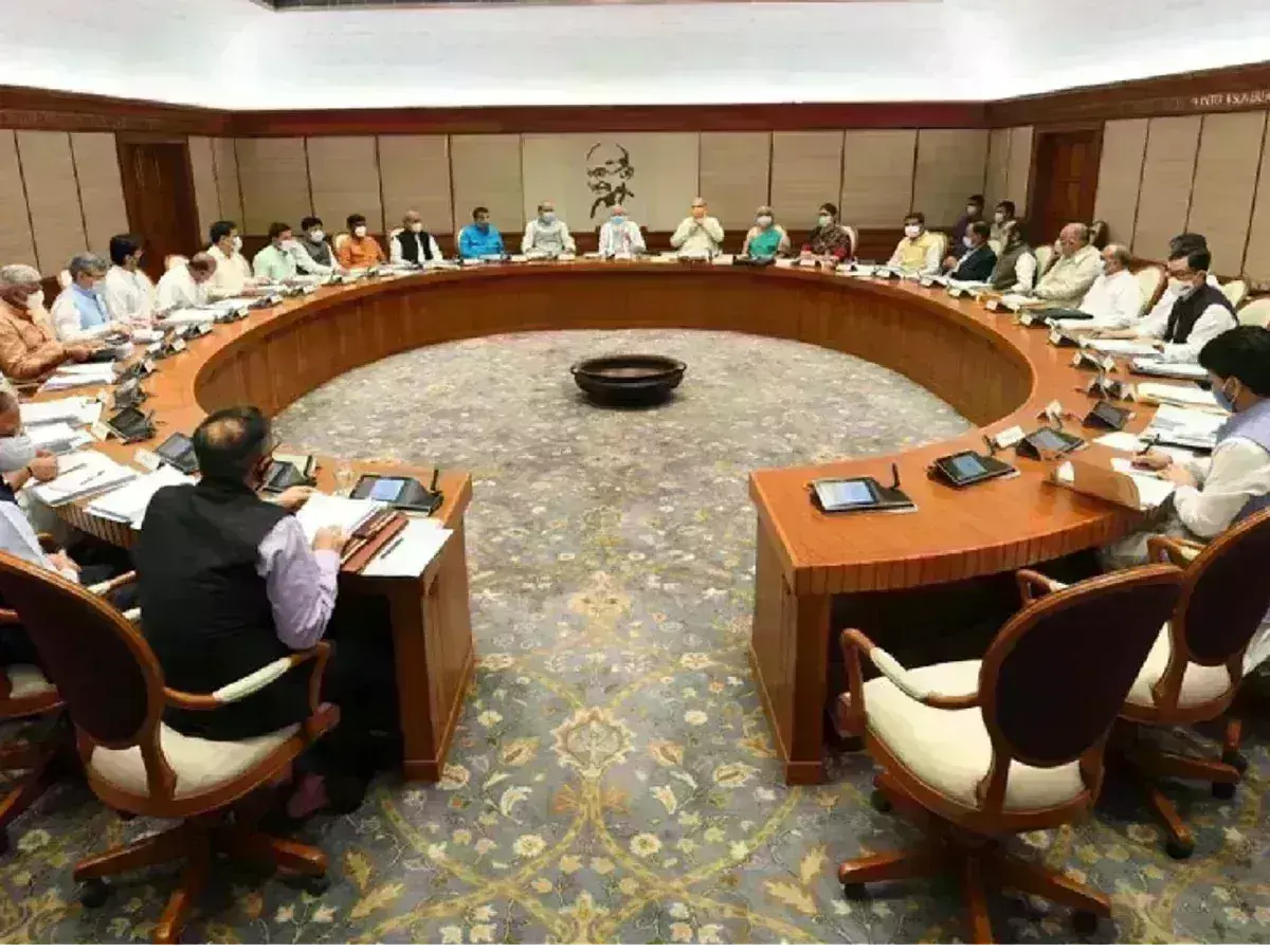 17 लाख लोगों को रोजगार देने का ऐलान, मोदी कैबिनेट बैठक में कई अहम फैसलों पर मुहर 17 लाख लोगों को रोजगार देने का ऐलान, मोदी कैबिनेट बैठक में कई अहम फैसलों पर मुहर