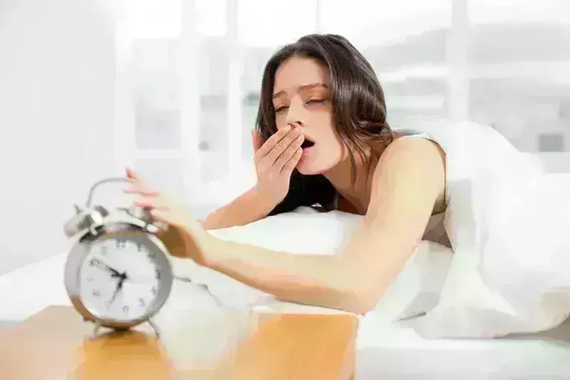 देर तक सोने वाले हो जाएं सावधान ! सुधार लें आदत वरना भुगतना पड़ेगा अंजाम