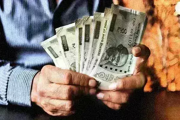 लोकसभा चुनाव से पहले टीएमसी सुप्रीमो ममता का  ऐलानः आशा और आंगनबाड़ी वर्कर्स की सैलरी में इजाफा