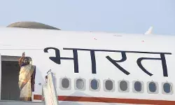 राष्ट्रपति मुर्मू मॉरीशस की राजकीय यात्रा पर हुई रवाना राष्ट्रपति मुर्मू मॉरीशस की राजकीय यात्रा पर हुई रवाना