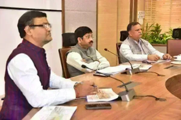 नोएडा इंटरनेशनल एयरपोर्ट से सितंबर से शुरू हो जाएगी उड़ान नोएडा इंटरनेशनल एयरपोर्ट से सितंबर से शुरू हो जाएगी उड़ान
