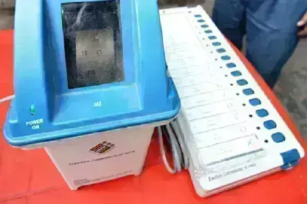 यूपी में पहली बार ऊंची इमारतों व गेट वाली कॉलोनियों में होंगे मतदान केंद्र