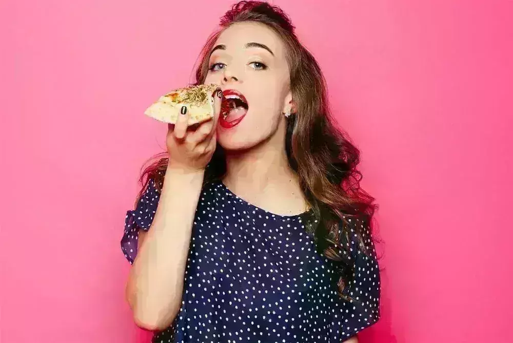 आपको भी है पिज्जा खाने की आदत तो जान लीजिए आपके शरीर के लिए ये कितना खतरनाक है!