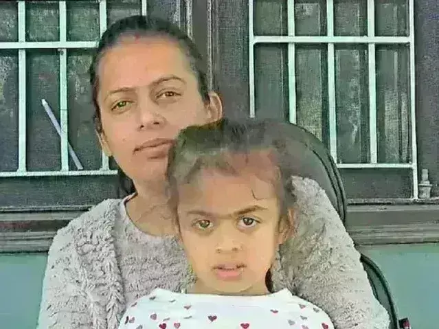 पंजाब में बेटी के लिए लुटेरों से भिड़ गई मां, जान बचाकर भागे लुटेरे