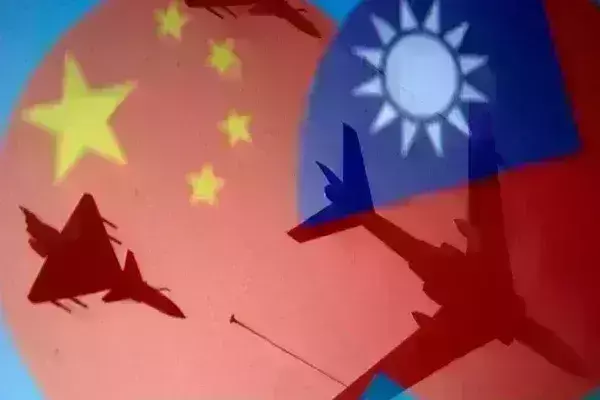 ड्रैगन ने एक बार फिर दिखाई दादागिरी, सरहद पर भेजे 36 विमान और 6 नौसैनिक जहाज ड्रैगन ने एक बार फिर दिखाई दादागिरी, सरहद पर भेजे 36 विमान और 6 नौसैनिक जहाज