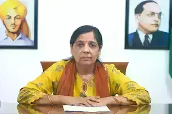 केजरीवाल की पत्नी ने जनता को सुनाया जेल के अंदर से भेजा गया अरविंद का पत्र