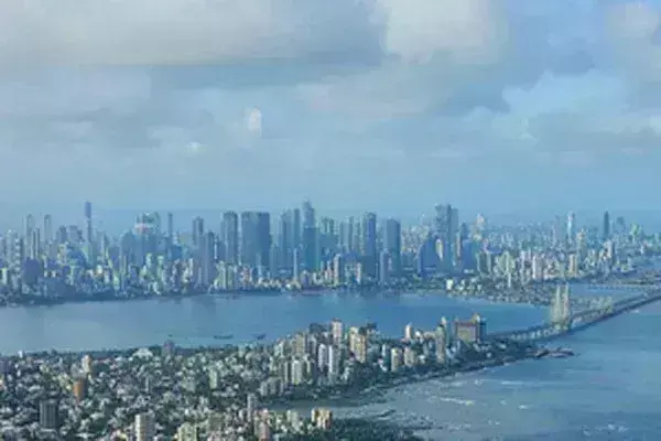 मुंबई एशिया की नई अरबपति राजधानी बनने के मामले में बीजिंग से आगे