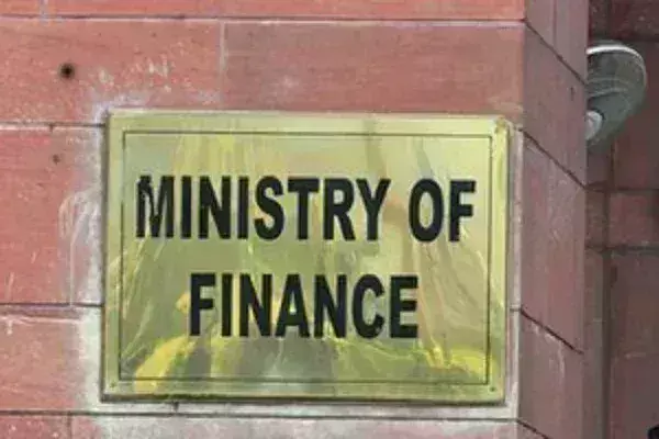 सरकार 2024-25 की पहली छमाही में बाजार से 7.5 लाख करोड़ रुपये उधार लेगी सरकार 2024-25 की पहली छमाही में बाजार से 7.5 लाख करोड़ रुपये उधार लेगी