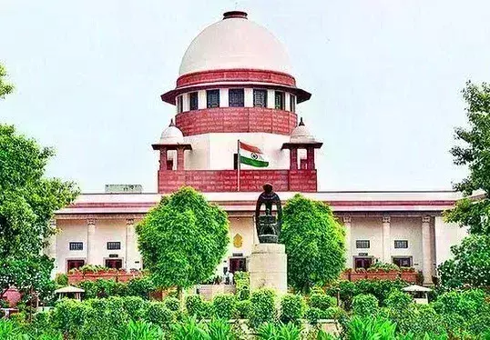 17 लाख छात्रों को राहत, सुप्रीम कोर्ट ने मदरसा एजुकेशन एक्ट रद्द करने वाले हाईकोर्ट के फैसले पर रोक लगाई 17 लाख छात्रों को राहत, सुप्रीम कोर्ट ने मदरसा एजुकेशन एक्ट रद्द करने वाले हाईकोर्ट के फैसले पर रोक लगाई