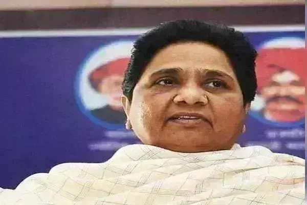 लोकसभा चुनाव से पहले मायावती को बड़ा झटका, सांसद मलूक नागर ने पार्टी से दिया इस्तीफा लोकसभा चुनाव से पहले मायावती को बड़ा झटका, सांसद मलूक नागर ने पार्टी से दिया इस्तीफा