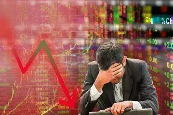 ईरान- इजरायल के बीच तनाव से शेयर बाजार क्रैश, सेंसेक्स 900 अंक टूटा, निफ्टी में भी गिरावट