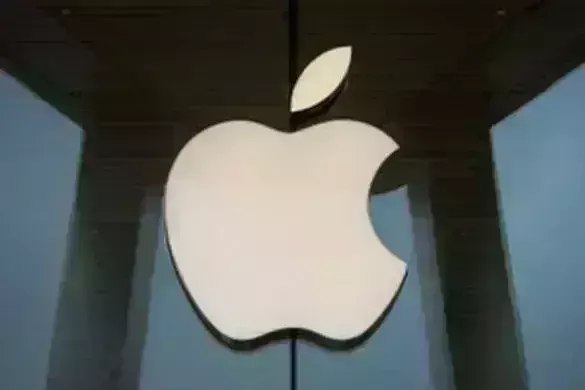 Apple ने Meta को दिया बड़ा झटका, WhatsApp और Threads को ऐप स्टोर से हटाया Apple ने Meta को दिया बड़ा झटका, WhatsApp और Threads को ऐप स्टोर से हटाया