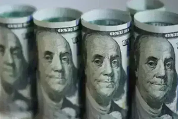 विदेशी मुद्रा भंडार में 5.4 अरब डॉलर की बड़ी गिरावट विदेशी मुद्रा भंडार में 5.4 अरब डॉलर की बड़ी गिरावट