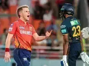 सुपर संडे के दिन मैच हारने वाले कप्तानों पर लगा जुर्माना सुपर संडे के दिन मैच हारने वाले कप्तानों पर लगा जुर्माना