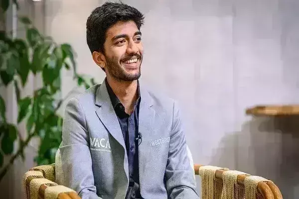 17 साल के ग्रैंडमास्टर डी गुकेश ने रचा इतिहास, विश्व खिताब जीतने वाले बने सबसे युवा चैलेंजर 17 साल के ग्रैंडमास्टर डी गुकेश ने रचा इतिहास, विश्व खिताब जीतने वाले बने सबसे युवा चैलेंजर