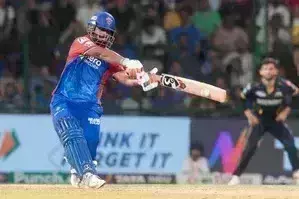 पंत को टी20 विश्व कप टीम में होना चाहिए: संजय मांजरेकर