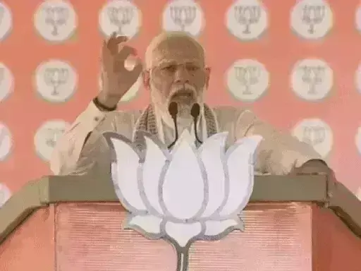 अपनी संपत्ति बचाने राजीव गांधी ने खत्म कर दिया इन्हैरिटेंस टैक्स : मोदी अपनी संपत्ति बचाने राजीव गांधी ने खत्म कर दिया इन्हैरिटेंस टैक्स : मोदी