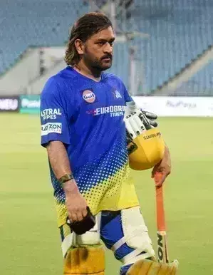 आईपीएल के बीच धोनी के नाम से वायरल हो रहा फर्जी पोस्ट