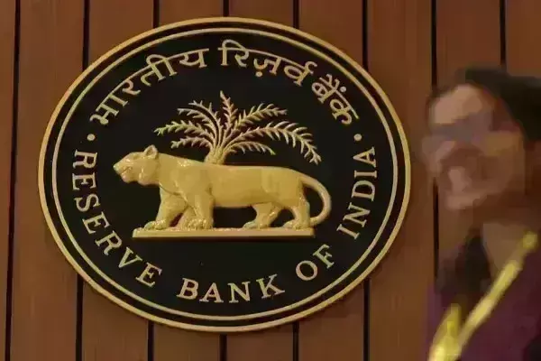 स्मॉल फाइनेंस कंपनियां खोल सकेंगी अपना Bank, RBI ने मांगे आवेदन स्मॉल फाइनेंस कंपनियां खोल सकेंगी अपना Bank, RBI ने मांगे आवेदन