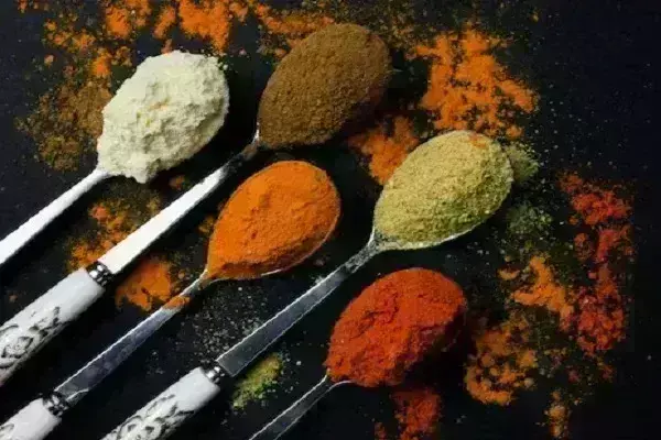 MDH और एवरेस्ट की मुश्किलें और बढ़ीं, अमेरिका ने 31% फीसदी मसाले लौटाए MDH और एवरेस्ट की मुश्किलें और बढ़ीं, अमेरिका ने 31% फीसदी मसाले लौटाए