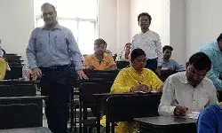 पर्यवेक्षकों की कड़ी निगरानी में अवध विवि की पीएचडी प्रवेश परीक्षा सकुशल सम्पन्न