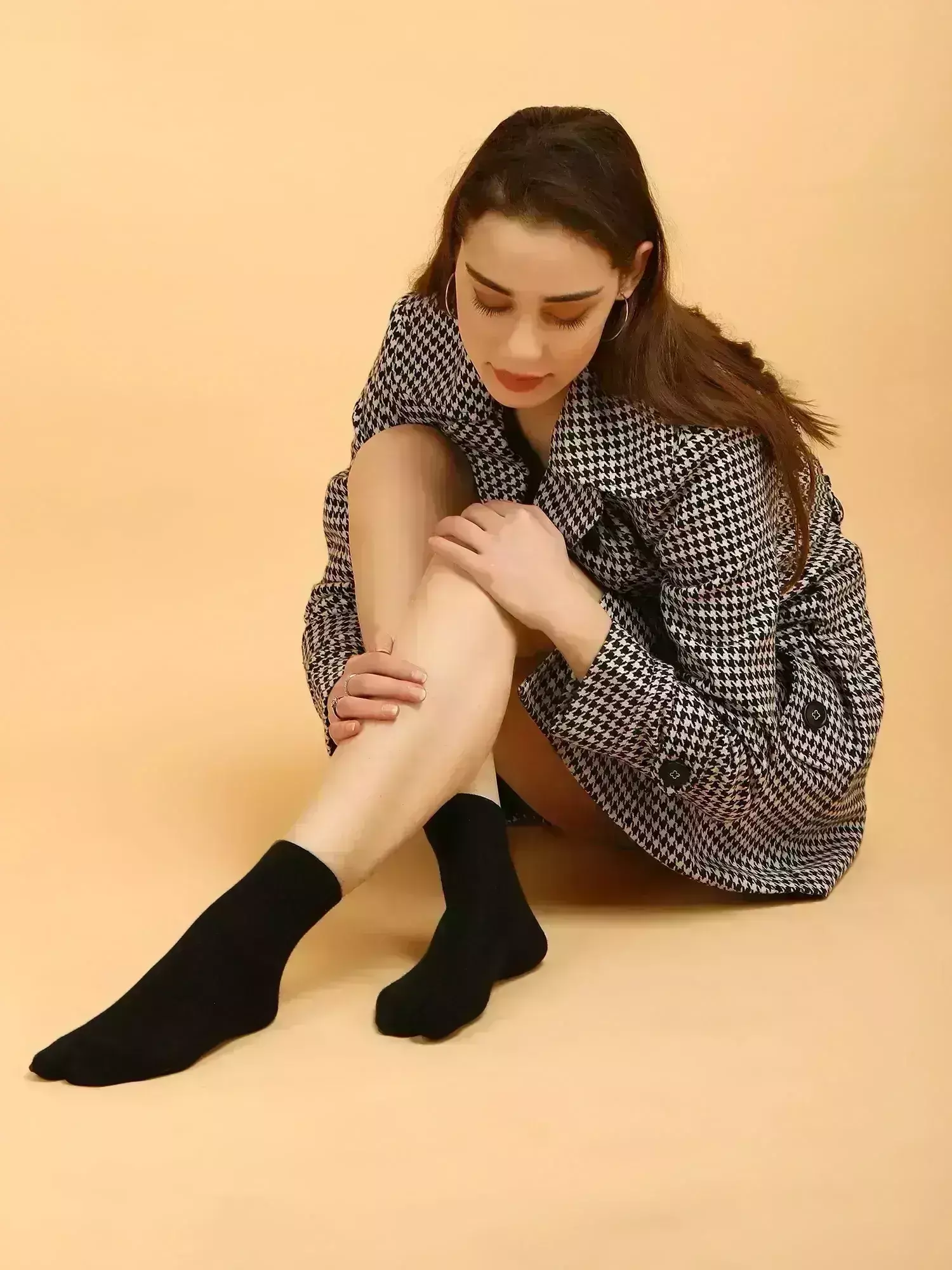 मोजे पहनने से पहले जरूर अपनाएं ये ट्रिक्स, कभी नहीं आएगी पैर से बदबू मोजे पहनने से पहले जरूर अपनाएं ये ट्रिक्स, कभी नहीं आएगी पैर से बदबू