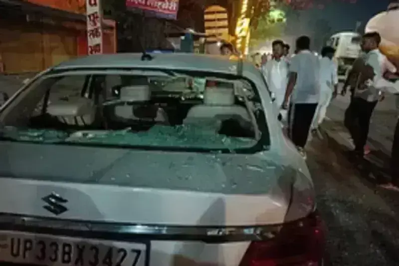 कांग्रेस कार्यालय पर अज्ञात बदमाशों ने बोला हमला, कारों में तोड़फोड़; जमकर मचाया हंगामा