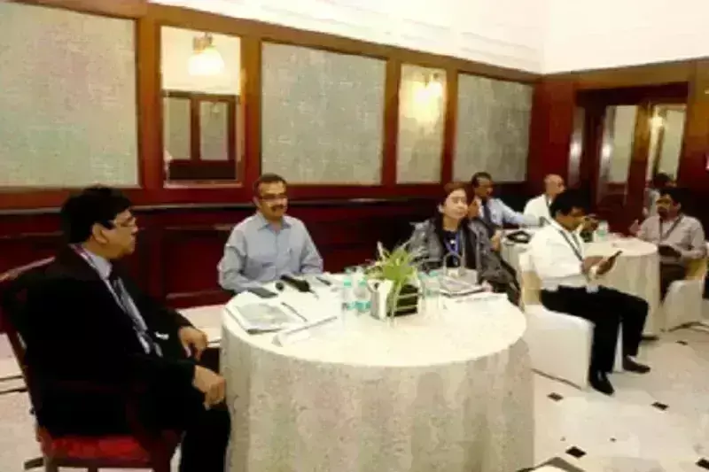 चुनावी प्रक्रिया देखने फिलीपींस, श्रीलंका का 11 सदस्यीय प्रतिनिधिमंडल भोपाल पहुंचा