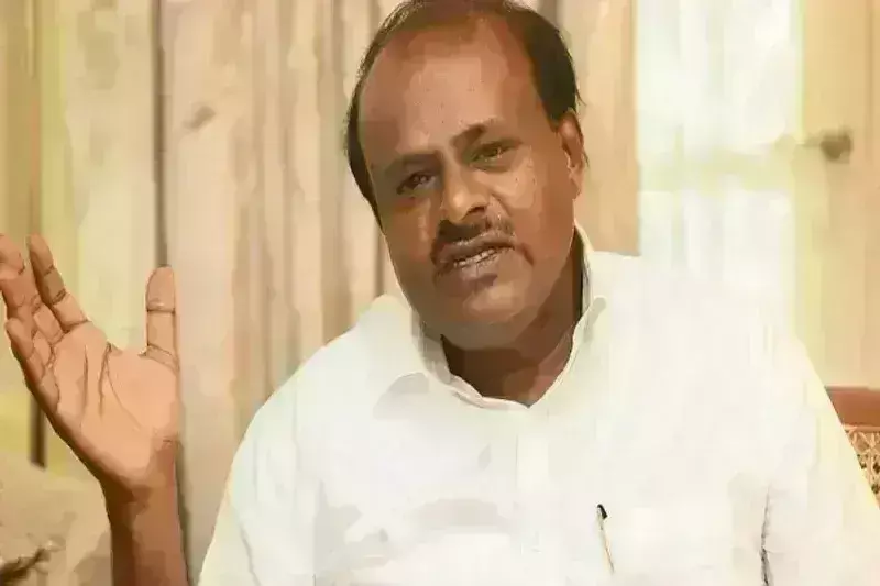 कर्नाटक सेक्स स्कैंडल: कुमारस्वामी का दावा, कांग्रेस सरकार ने पुलिस के जरिए 25 हजार पेन ड्राइव बांटी