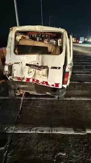 मुंबई-पुणे एक्सप्रेस वे पर दर्दनाक हादसा, 3 की मौत