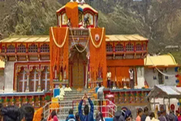 12 मई को सुबह 6 बजे खुलेंगे बाबा बद्रीनाथ धाम के कपाट, तैयारियां पूरी